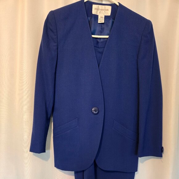 Jones New York Dresses & Skirts - Vintage Jones New York Suit